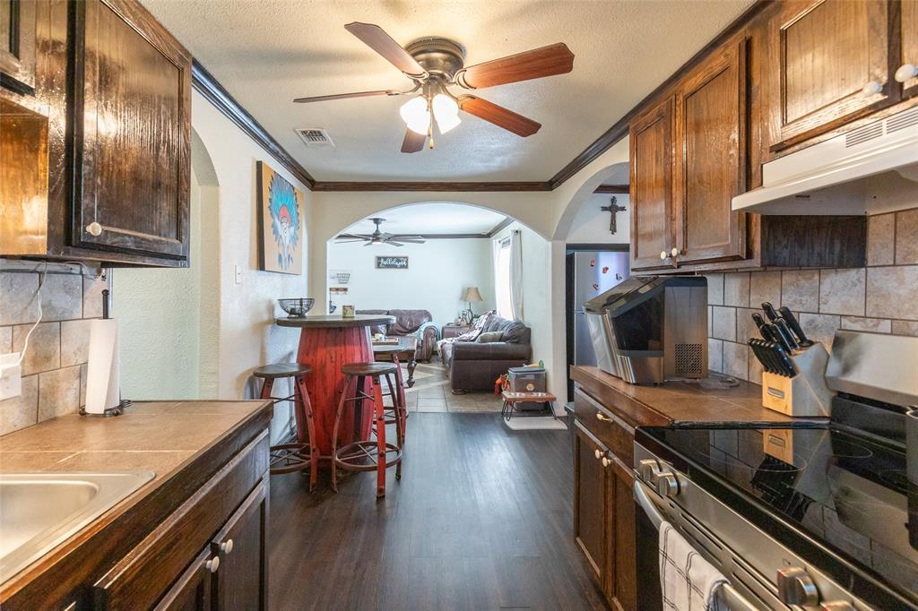 1418 Green Street Property Photo 8