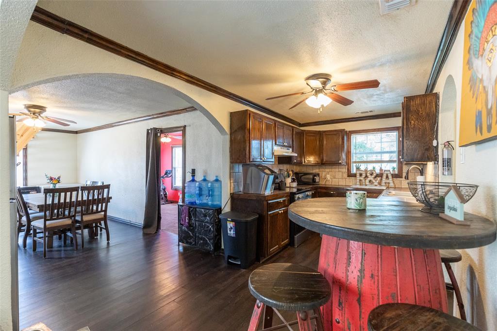 1418 Green Street Property Photo 10