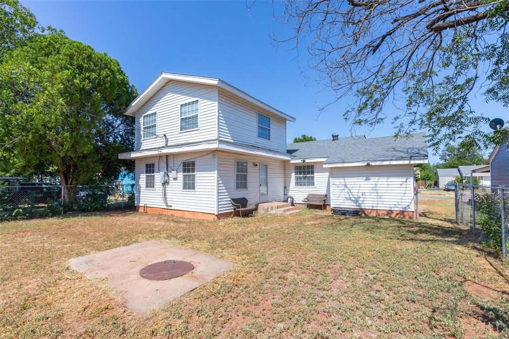 1418 Green Street Property Photo 28