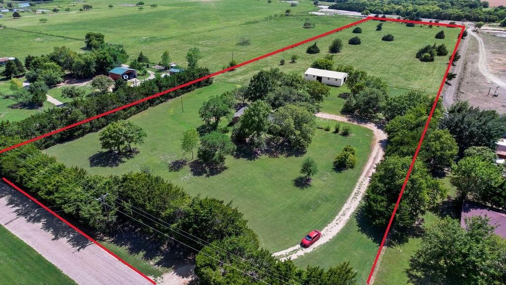 824 Batchler Road Property Photo 1