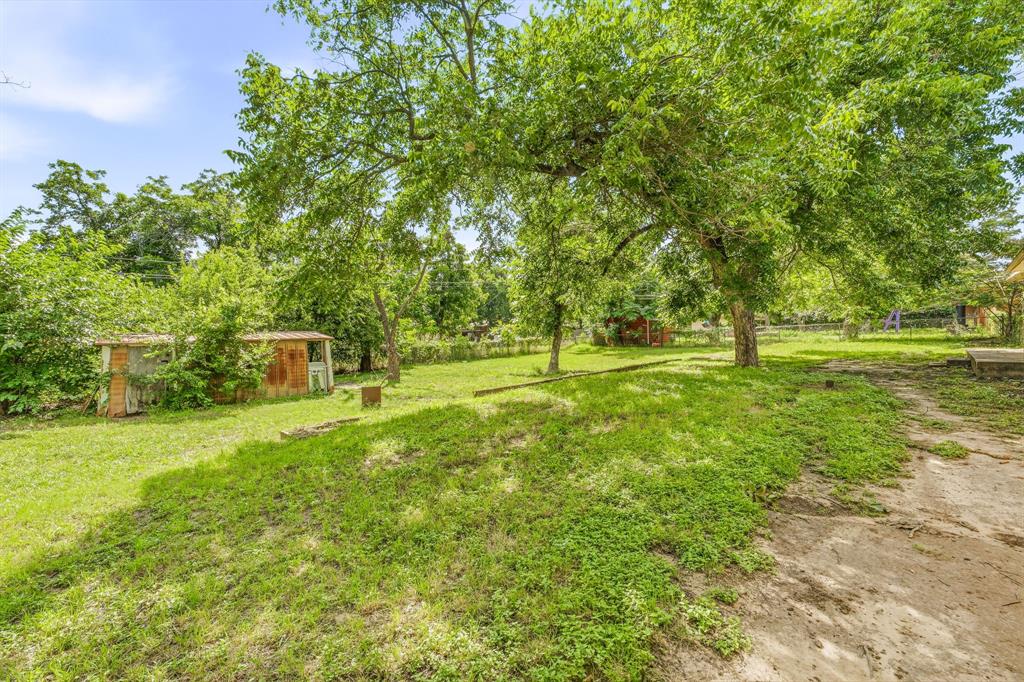 594 N Harbin Drive Property Photo 3