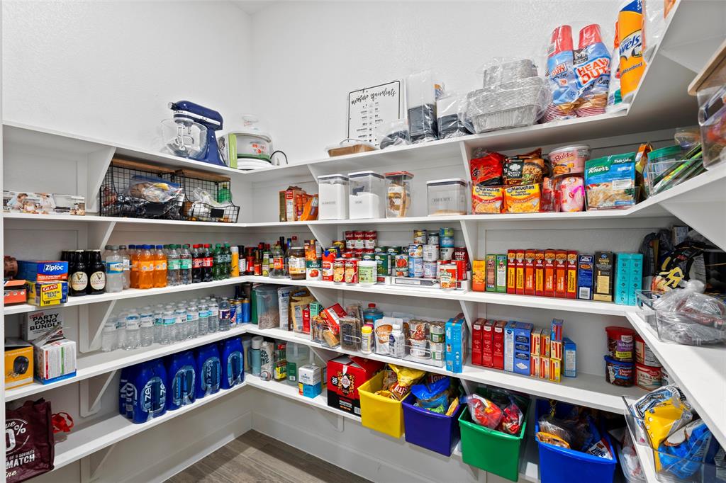 2837 Midlake Drive Property Photo 20