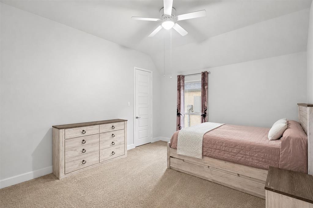 2837 Midlake Drive Property Photo 32