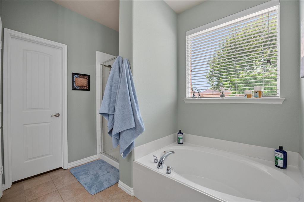 1395 Bay Line Drive Property Photo 16