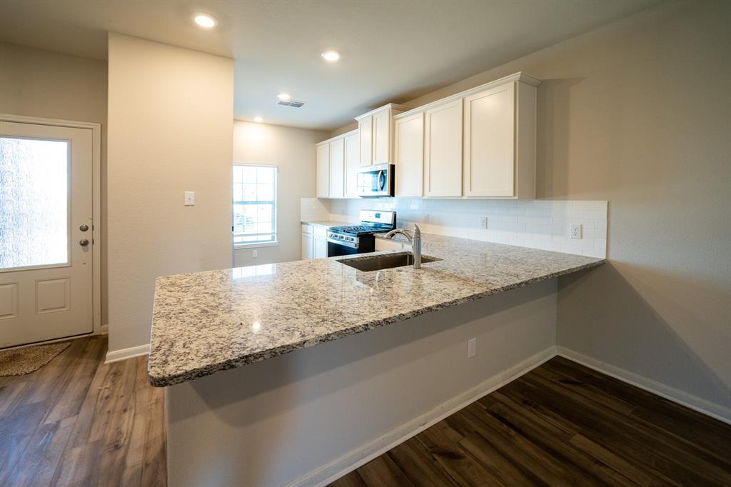 128 Emma Drive Property Photo 6