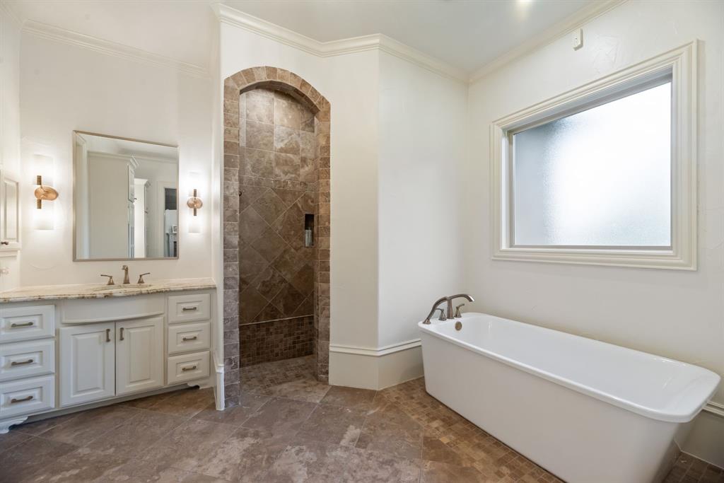 737 Manor Drive Property Photo 19
