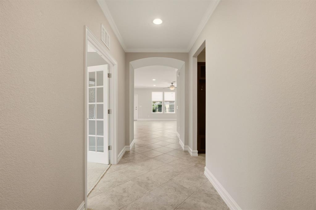 1681 Port Royal Lane Property Photo 6