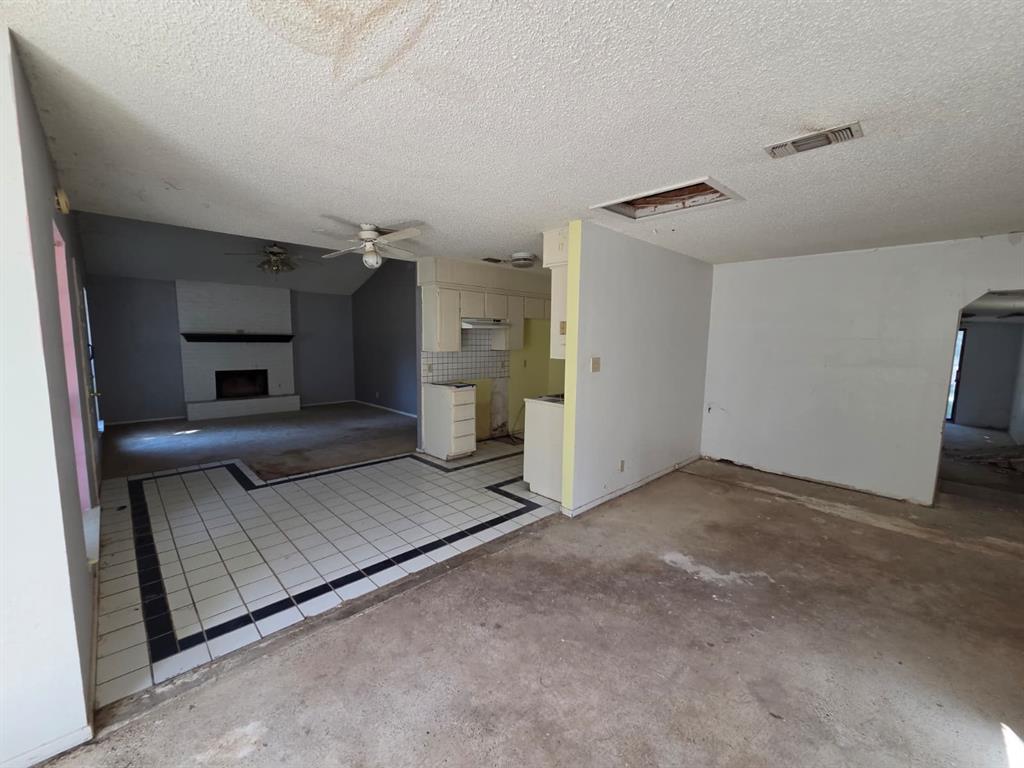 329 Walnut Avenue Property Photo 10