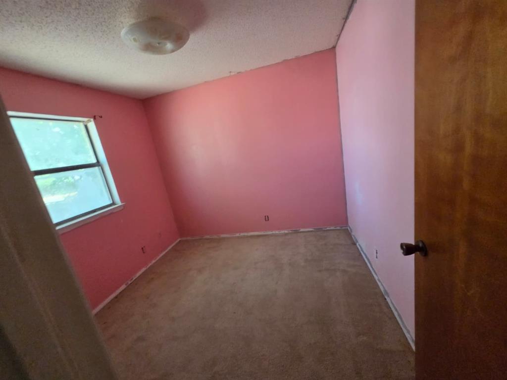 329 Walnut Avenue Property Photo 13