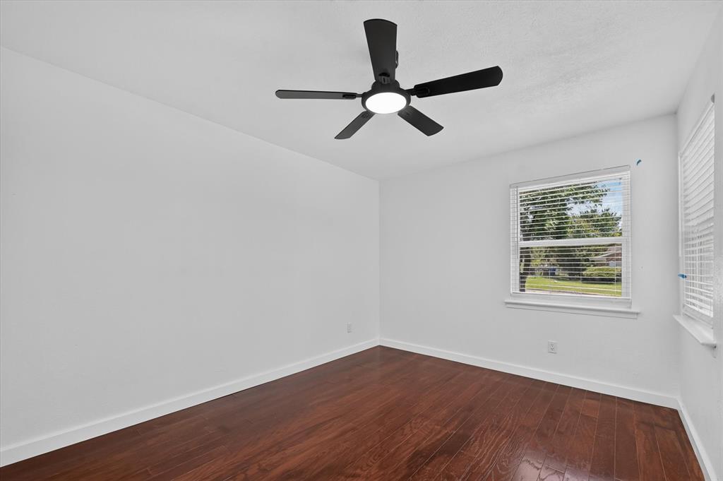 2861 Mark Twain Drive Property Photo 13