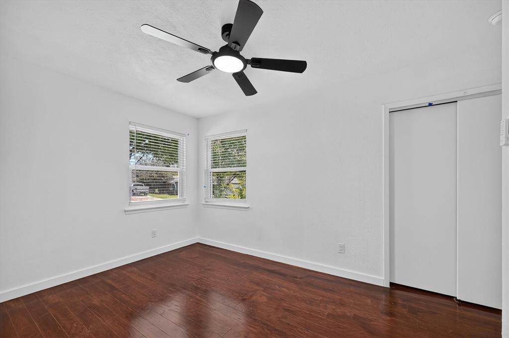 2861 Mark Twain Drive Property Photo 14