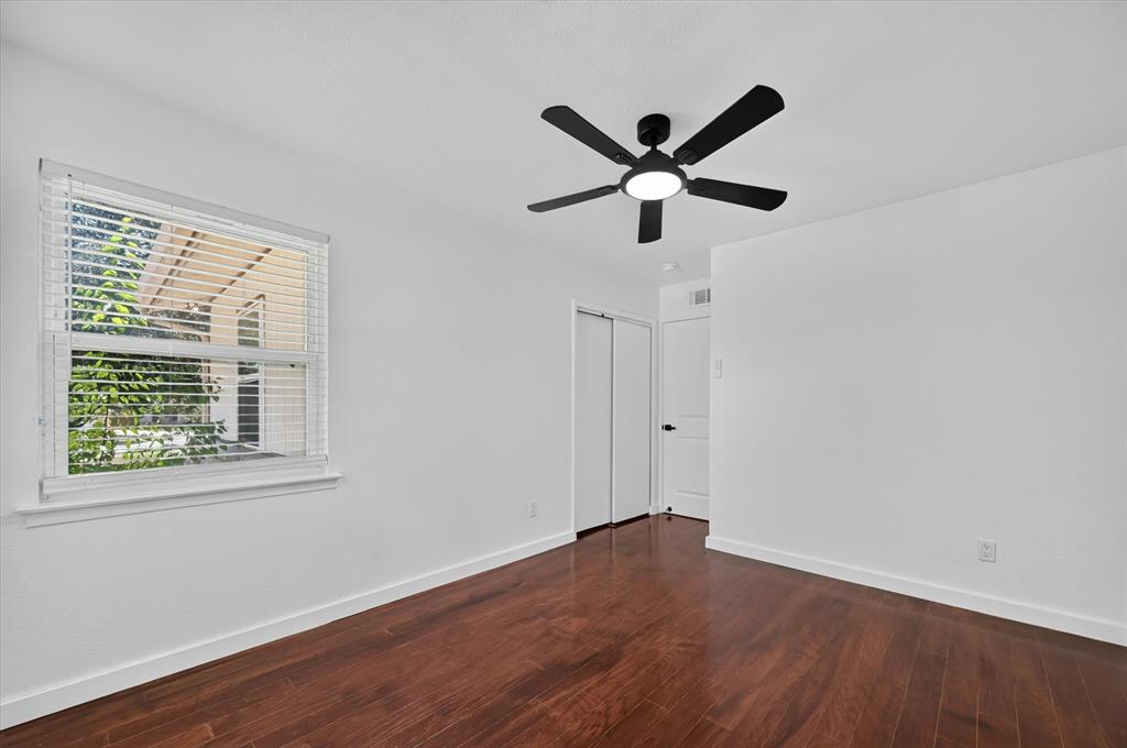 2861 Mark Twain Drive Property Photo 15
