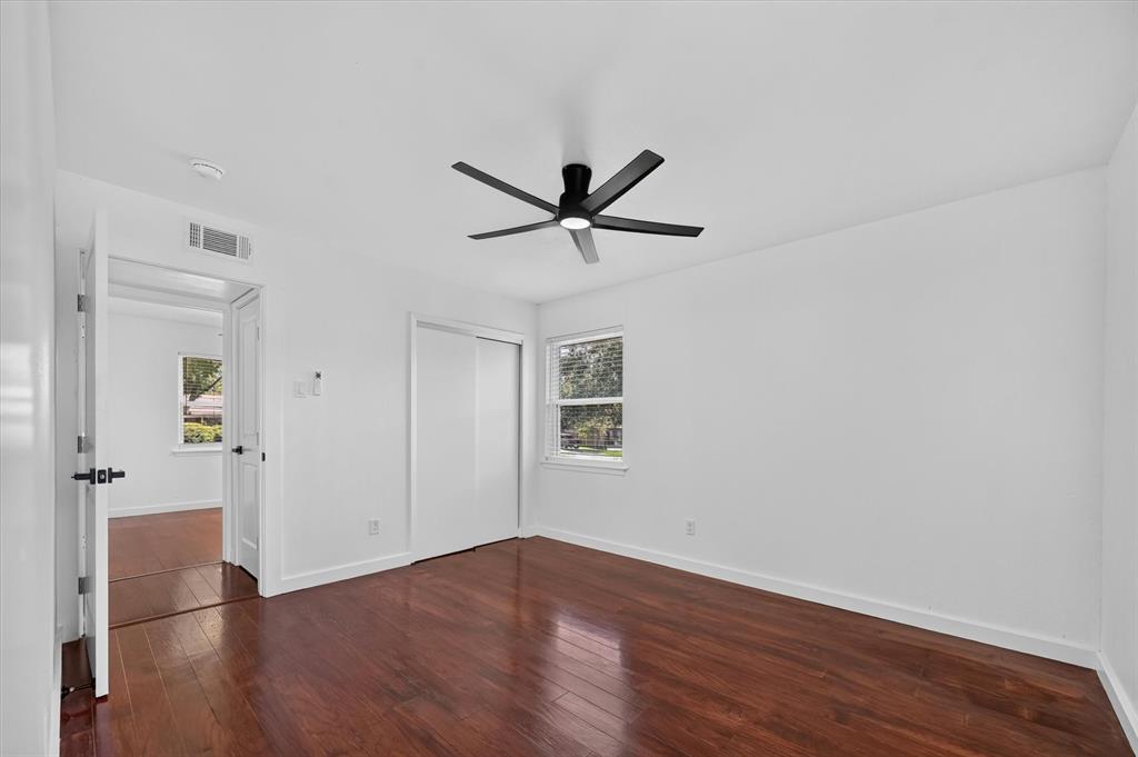 2861 Mark Twain Drive Property Photo 22