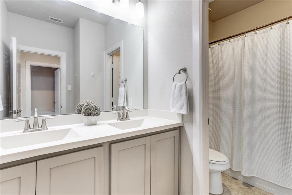 6105 Millie Way Property Photo 16