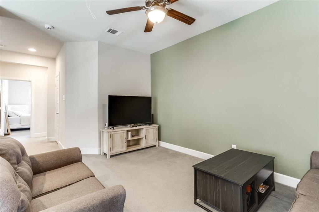 6105 Millie Way Property Photo 27