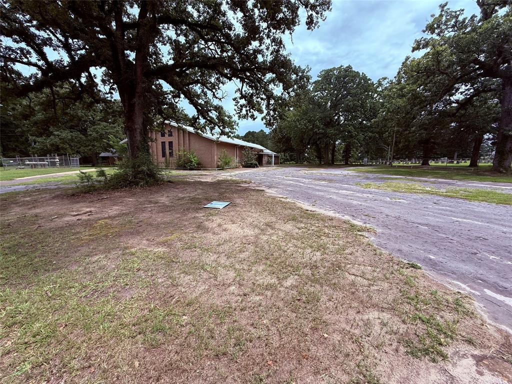 288 County Road 3650 Property Photo 2