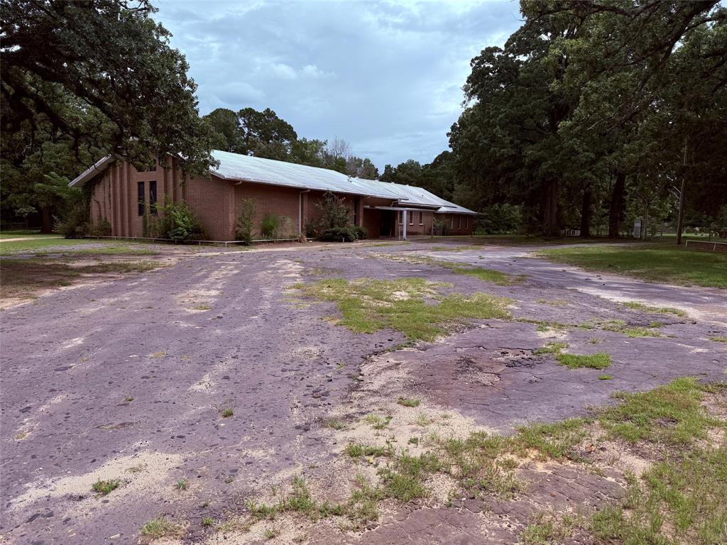 288 County Road 3650 Property Photo 3