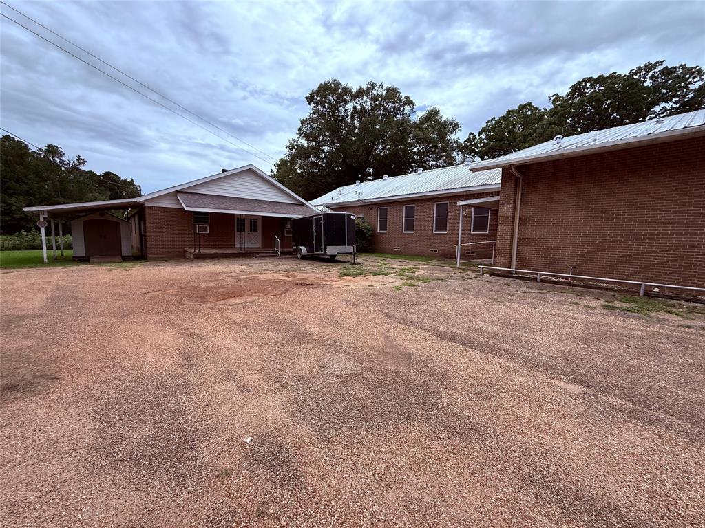 288 County Road 3650 Property Photo 5
