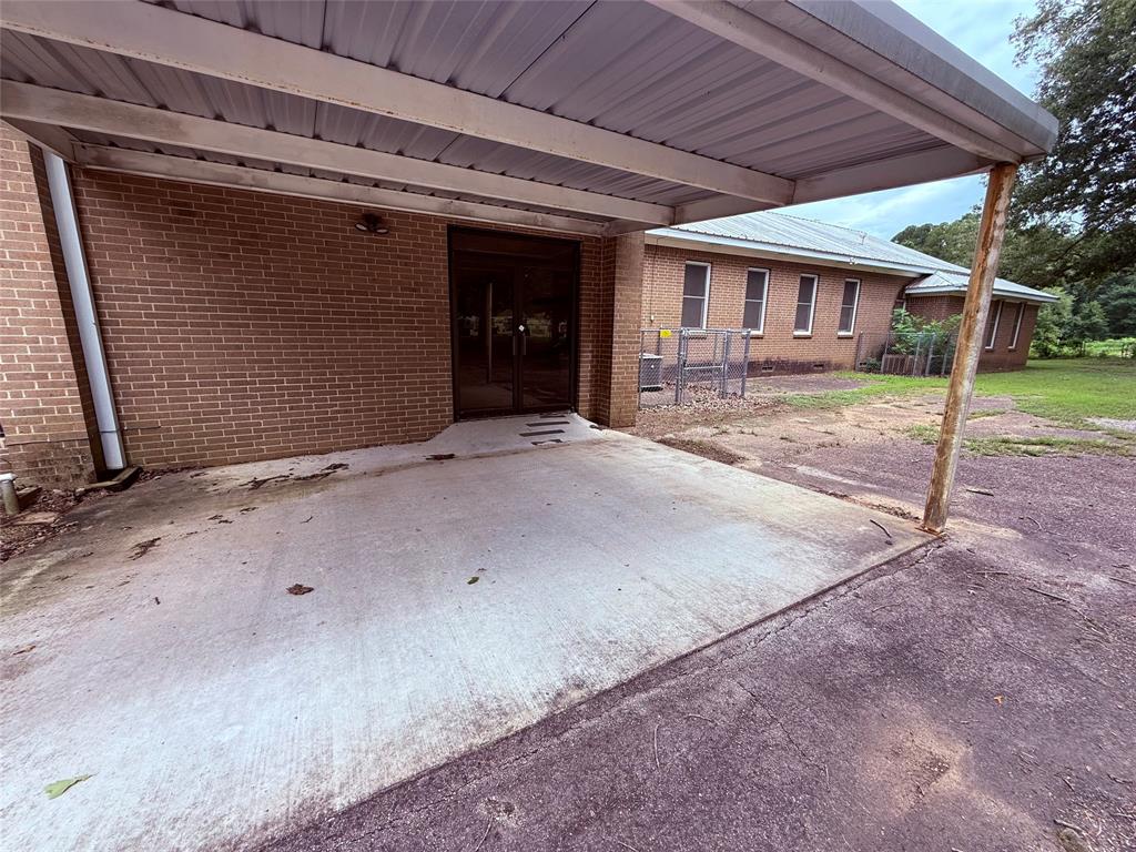 288 County Road 3650 Property Photo 9