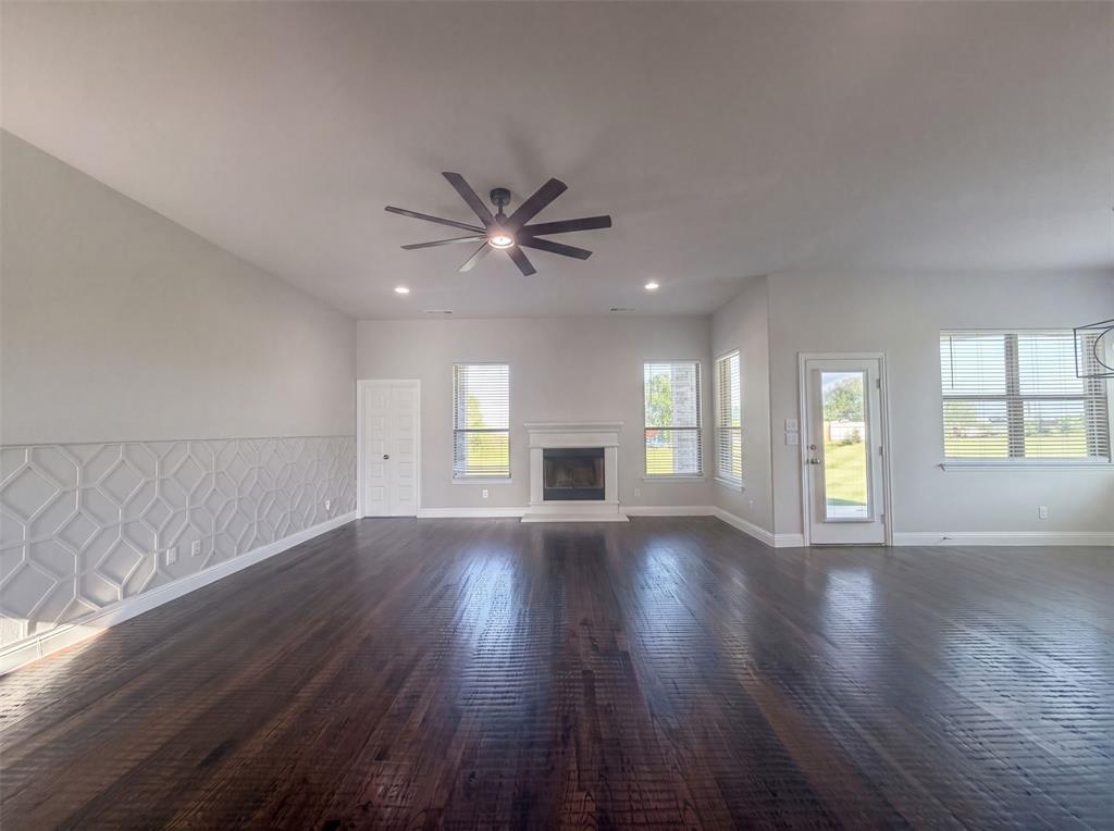 1208 Redbud Street Property Photo 3