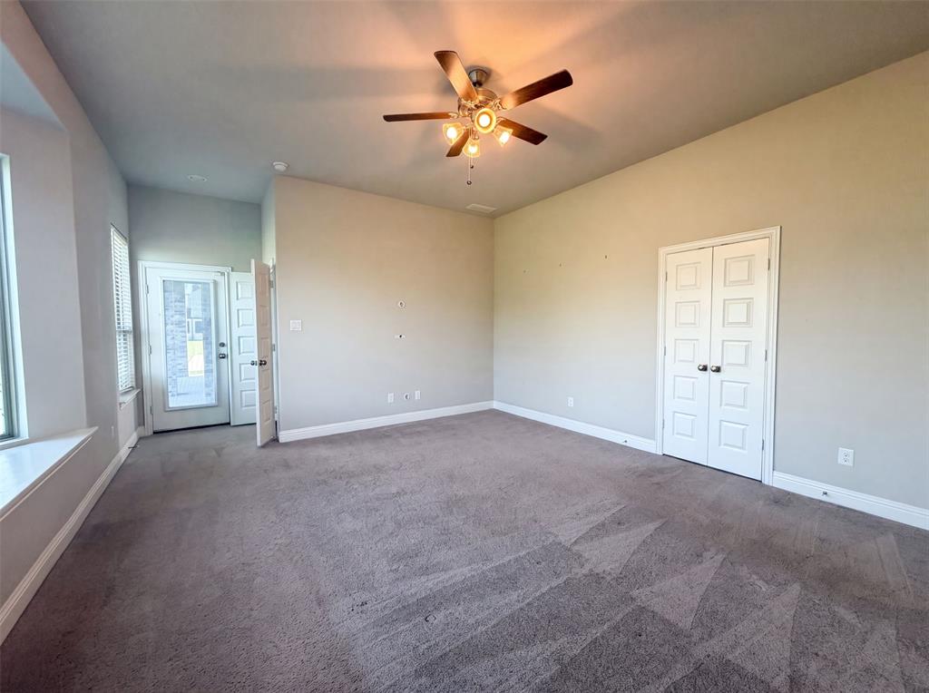 1208 Redbud Street Property Photo 4