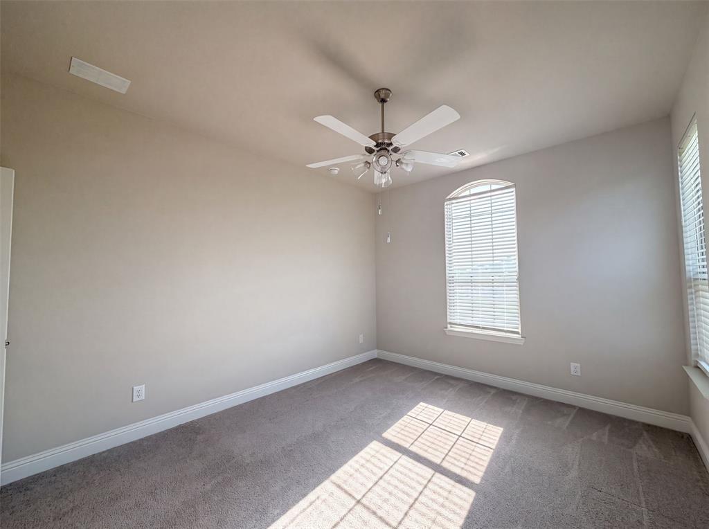 1208 Redbud Street Property Photo 15