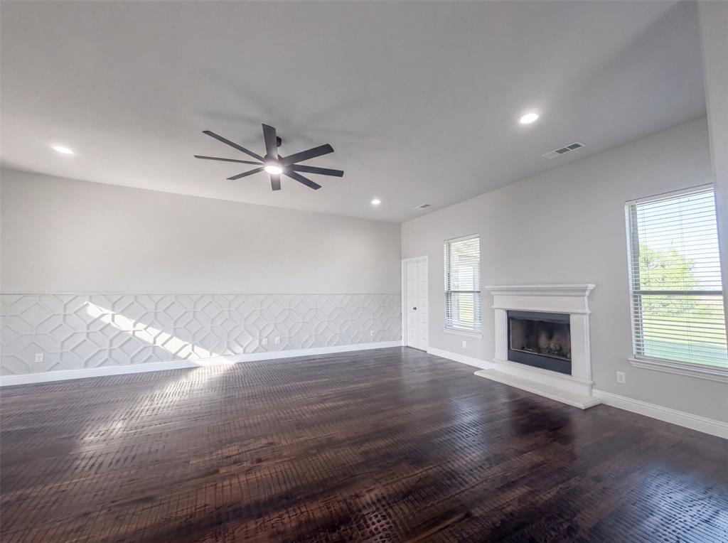 1208 Redbud Street Property Photo 34