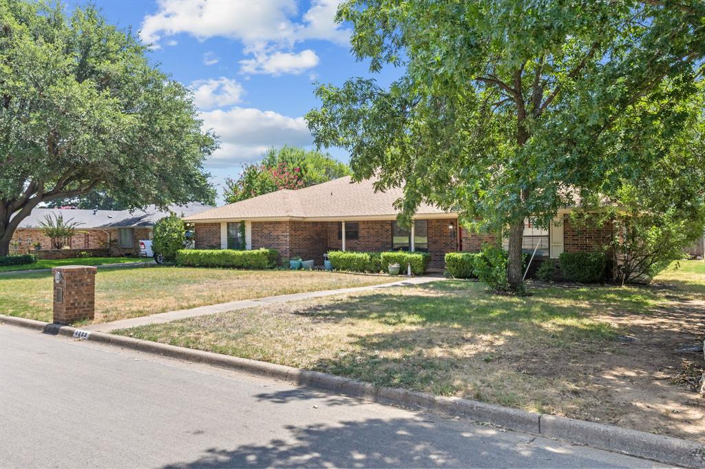 1223 Heather Street Property Photo 5