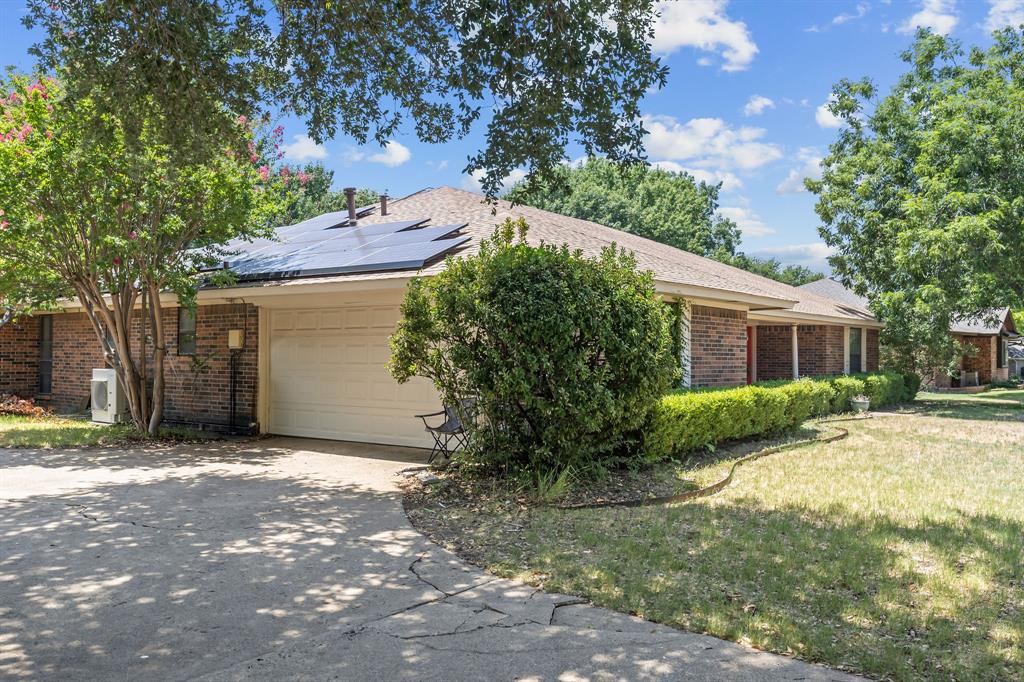 1223 Heather Street Property Photo 6