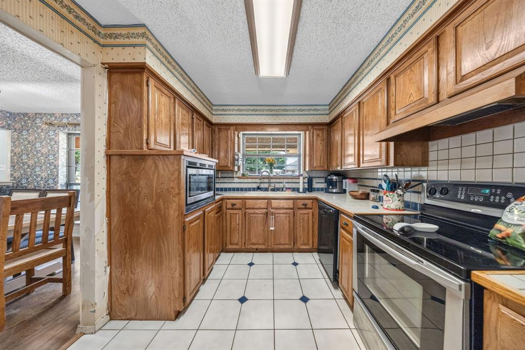 1223 Heather Street Property Photo 13