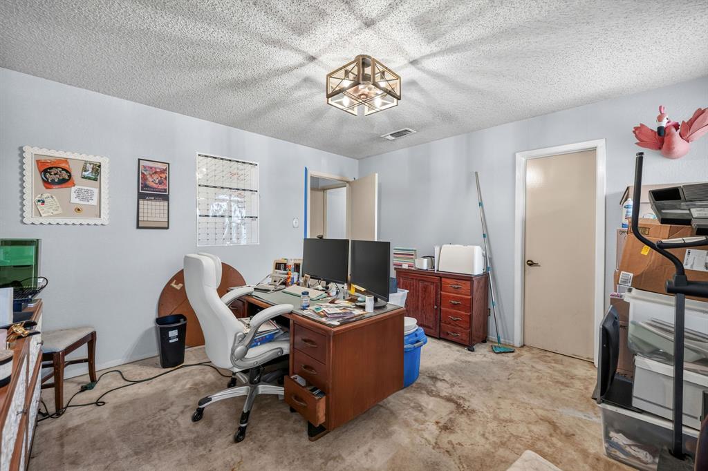 1223 Heather Street Property Photo 32