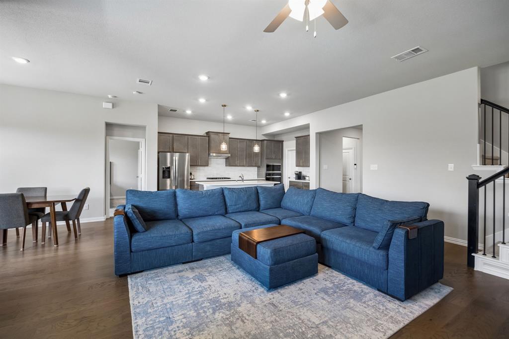 4046 Georges Bend Property Photo 4