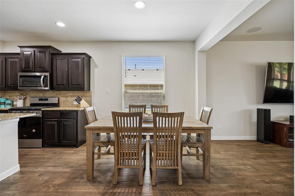523 Harbor Drive Property Photo 4