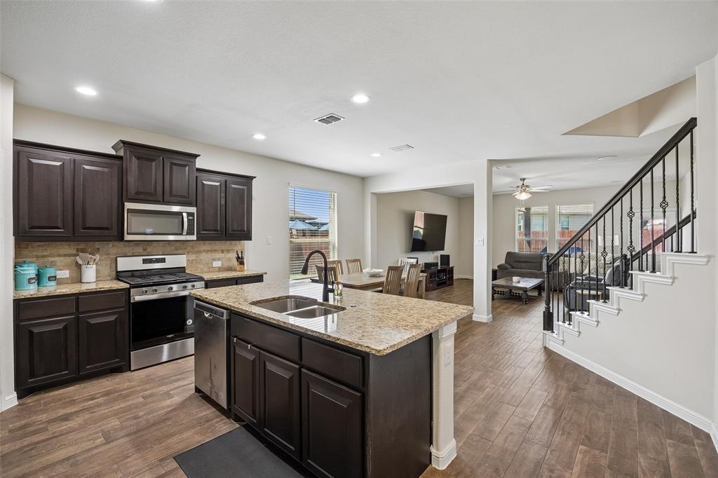 523 Harbor Drive Property Photo 8