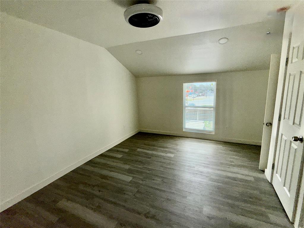 7629 Military Parkway Property Photo 14