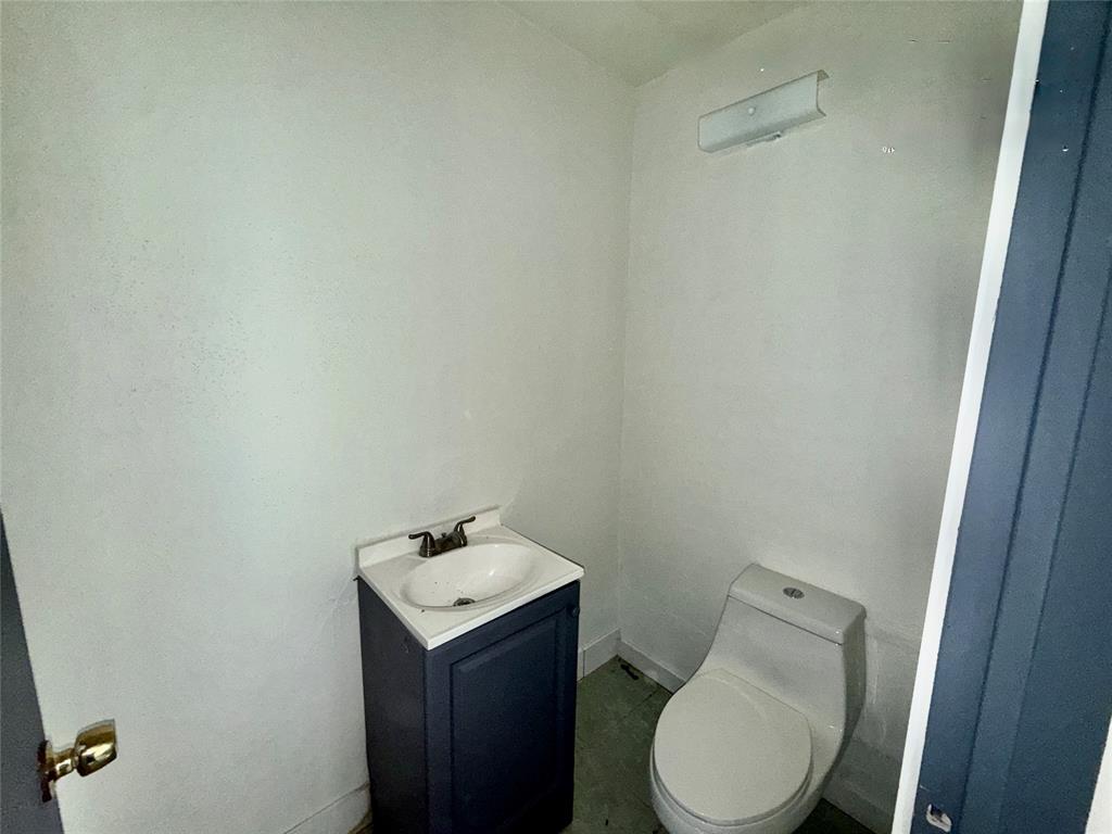 7629 Military Parkway Property Photo 29