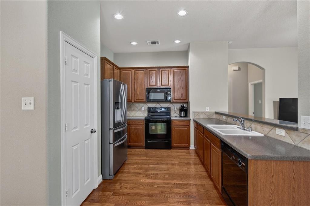 10165 Bantry Lane Property Photo 8