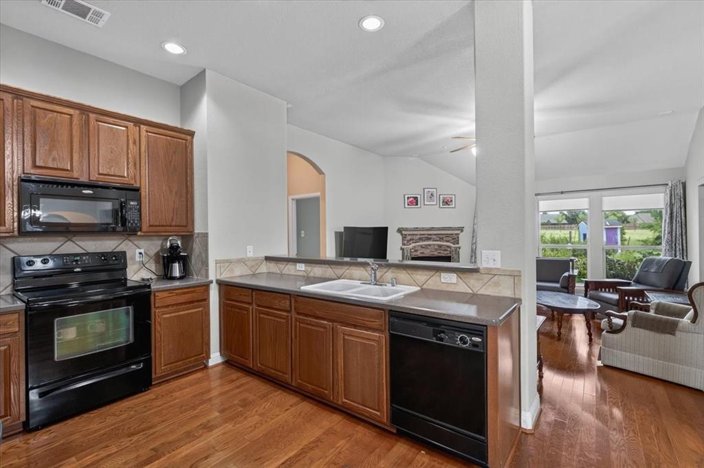 10165 Bantry Lane Property Photo 9
