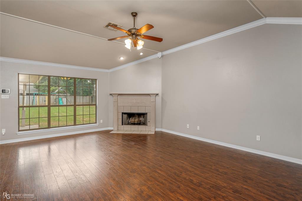 1025 Cressmont Street Property Photo 5