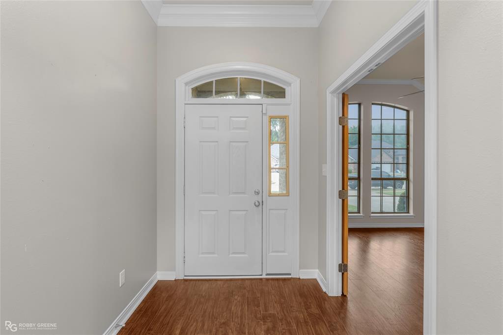 1025 Cressmont Street Property Photo 6