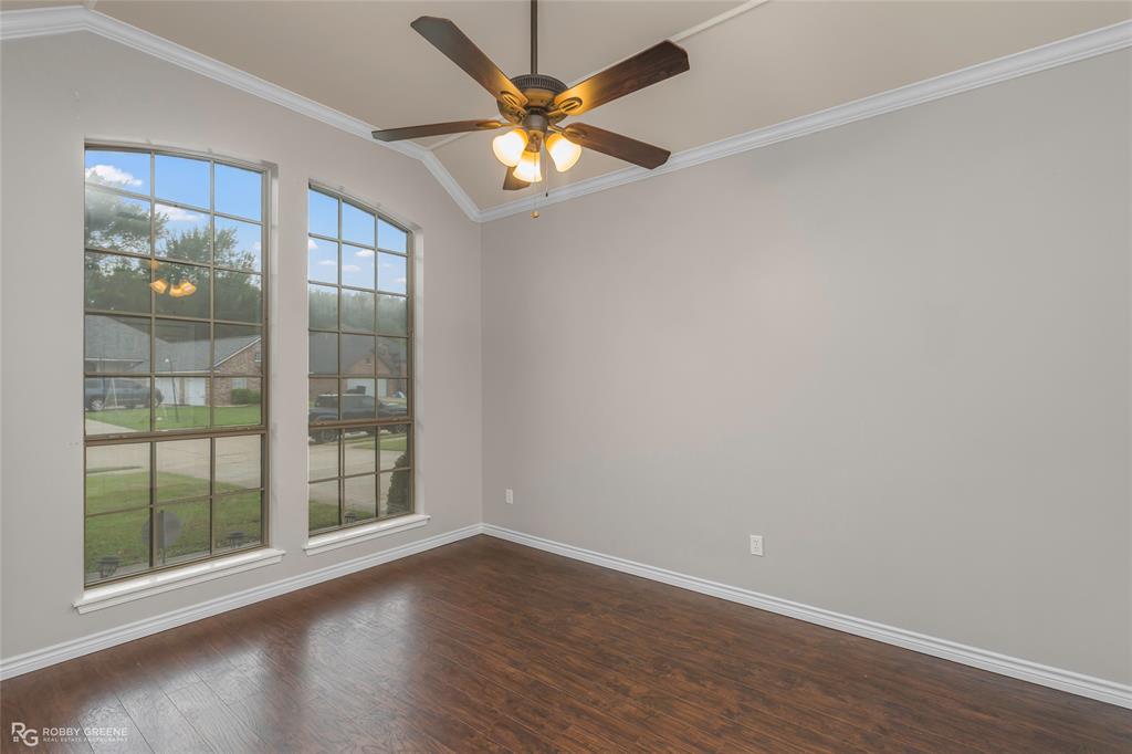 1025 Cressmont Street Property Photo 7