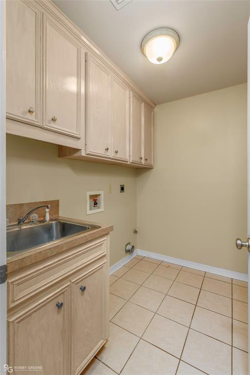 1025 Cressmont Street Property Photo 23