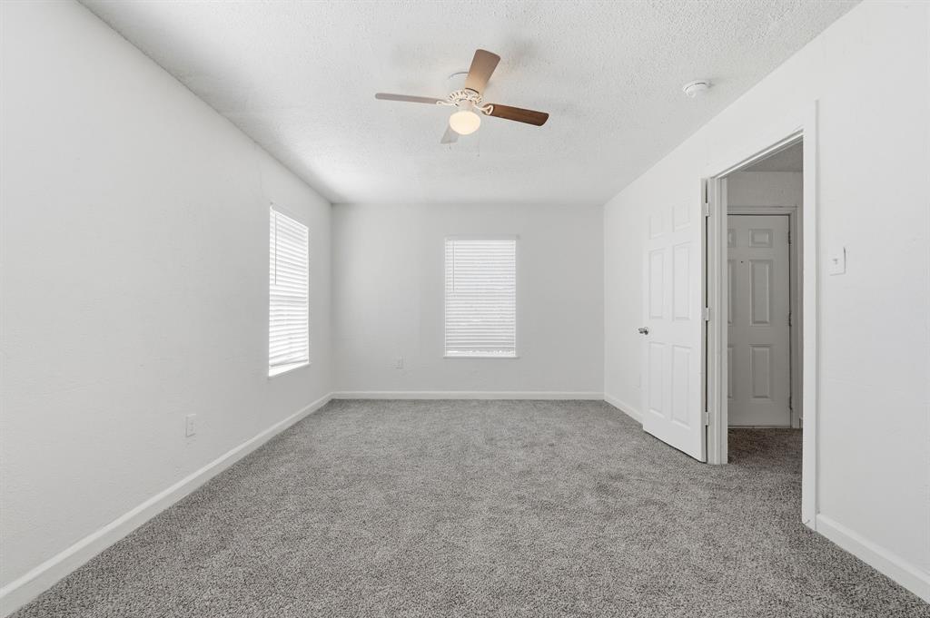 2212 Lea Crest Drive Property Photo 14