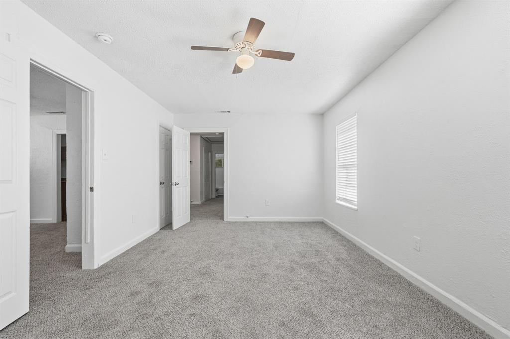 2212 Lea Crest Drive Property Photo 15