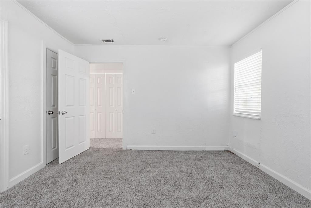 2212 Lea Crest Drive Property Photo 20