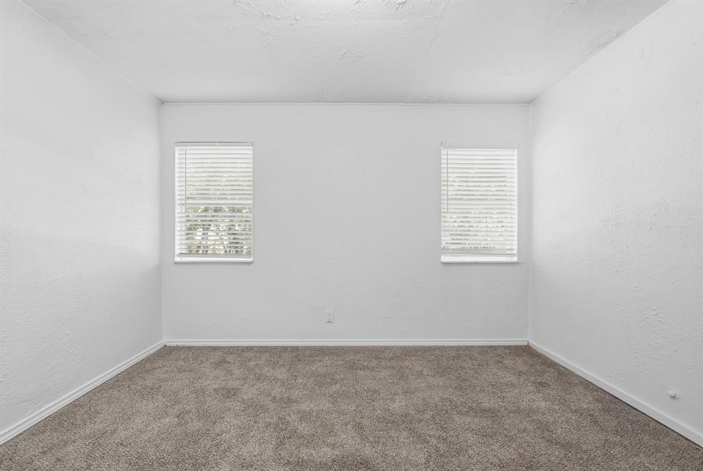 2212 Lea Crest Drive Property Photo 21