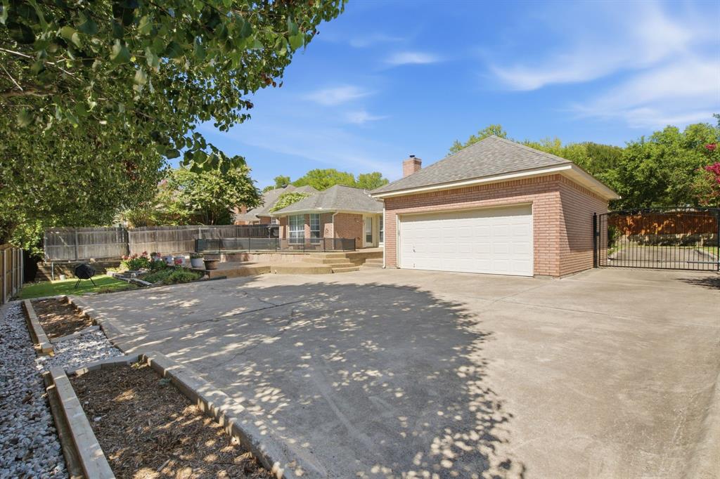 8417 Castle Creek Road Property Photo 39