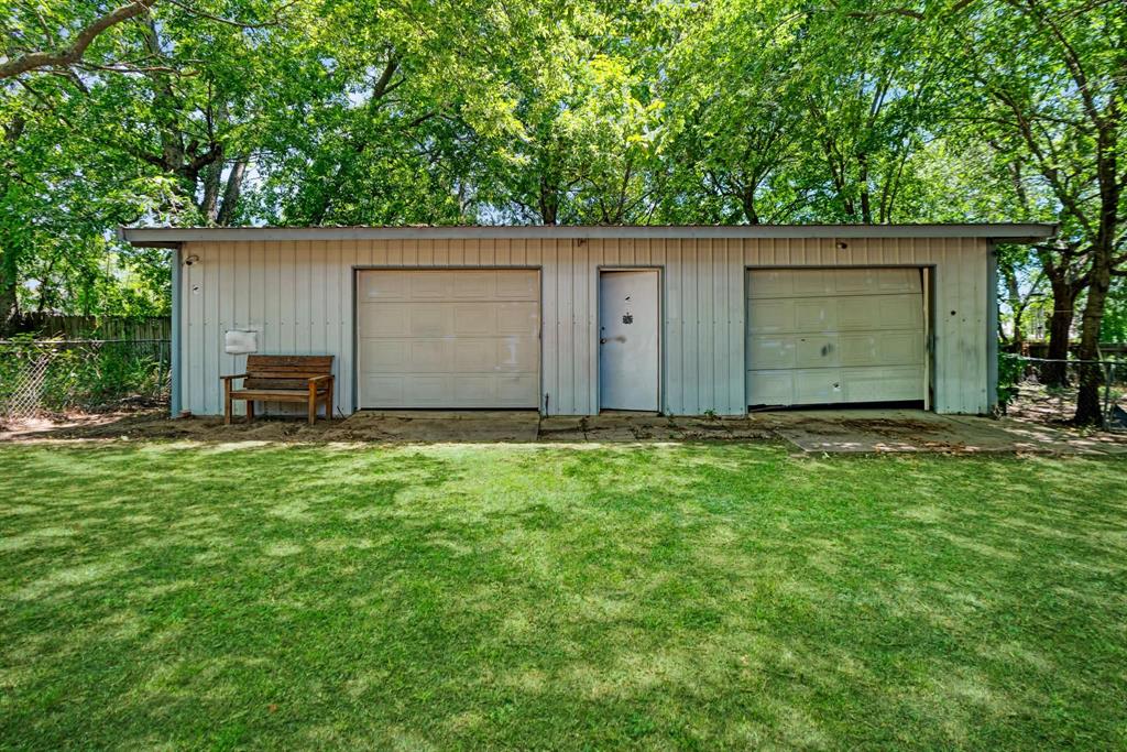202 4th Street Property Photo 2