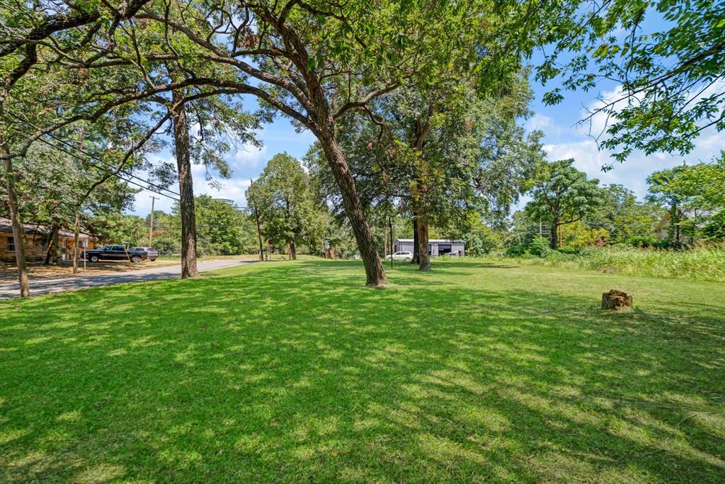 202 4th Street Property Photo 5