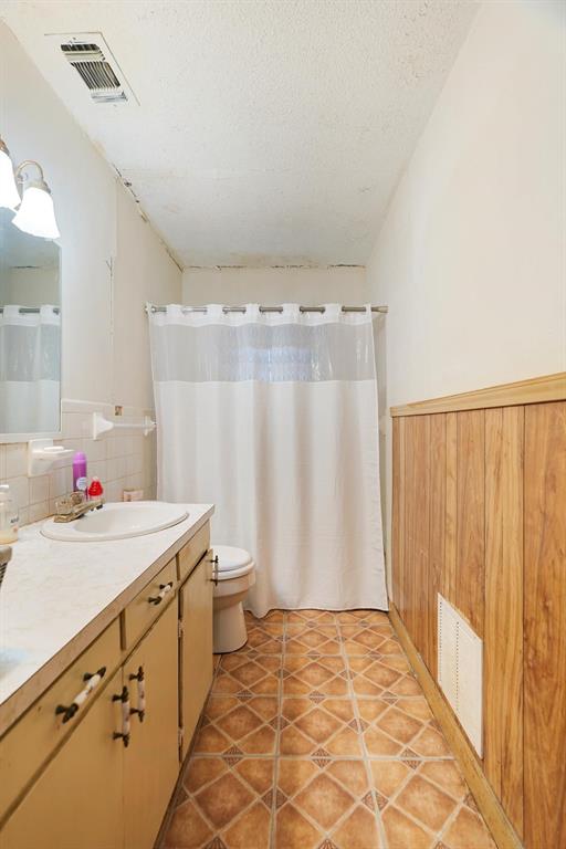 202 4th Street Property Photo 12